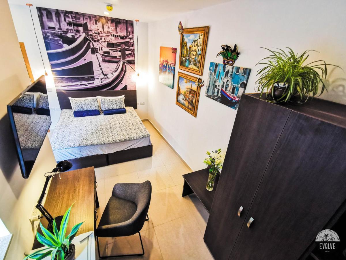 Evolve Coliving Guesthouse Сліма Екстер'єр фото